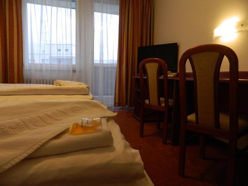 Hotel Nivy Bratislava Chambre photo